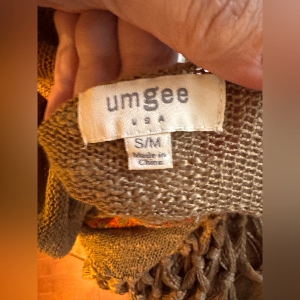 Tan Fringed kimono - Picture 3 of 3